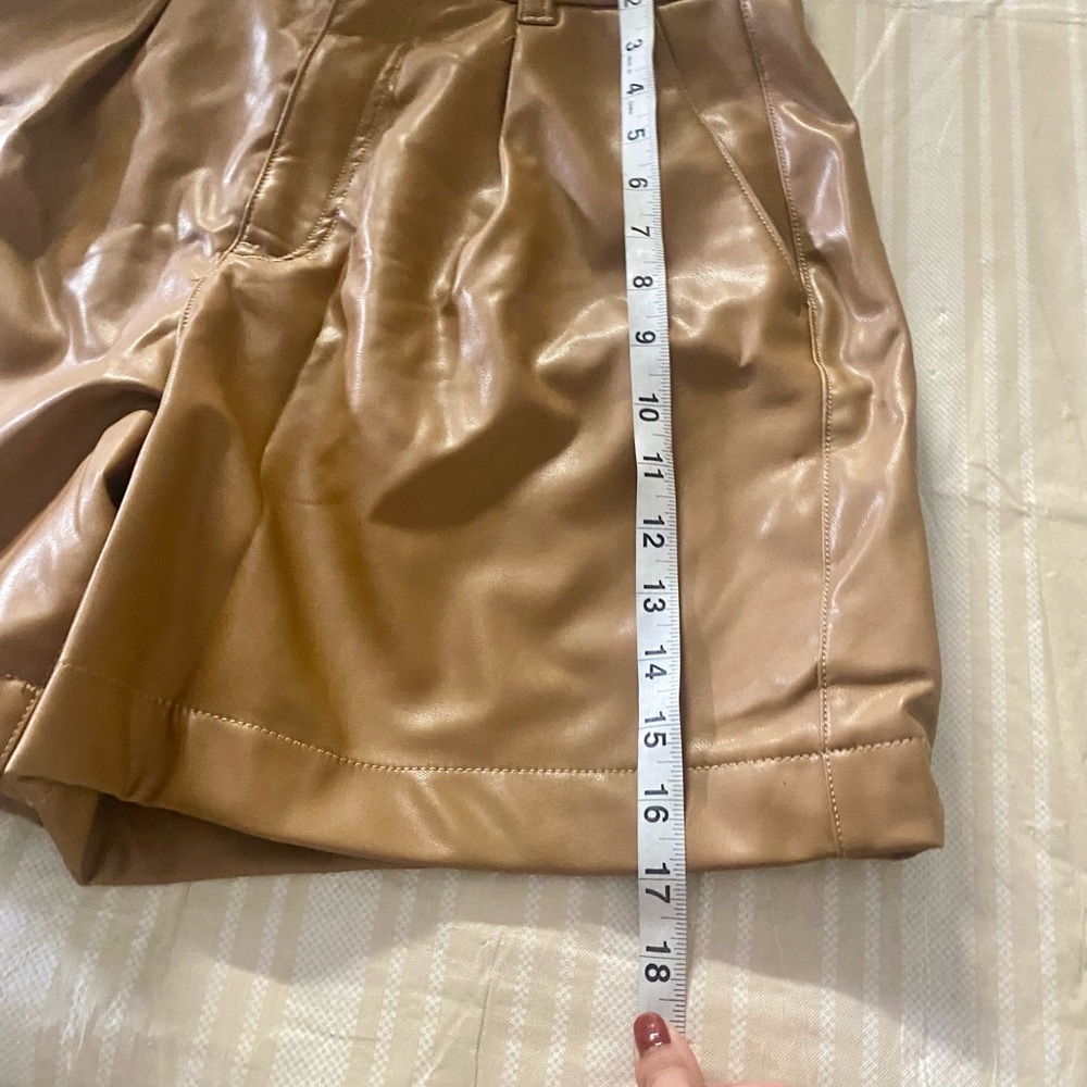 Abercrombie & Fitch High Waist Vegan LeatherTailored Shorts brown/tan color - Picture 7 of 10